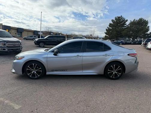 2018 Toyota Camry SE