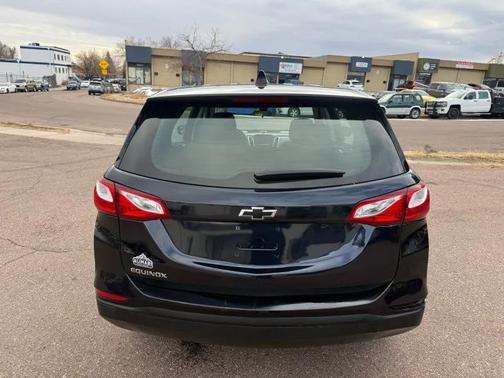 2021 Chevrolet Equinox LS