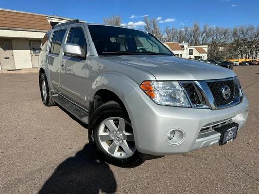 2012 Nissan Pathfinder SV