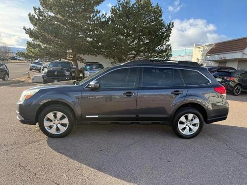 2010 Subaru Outback 2.5 i Premium