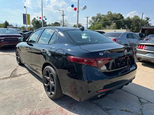 Alfa Black 2019 Alfa Romeo Giulia Ti Sport