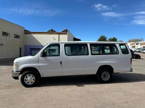 2011 Ford E350 Super Duty XLT