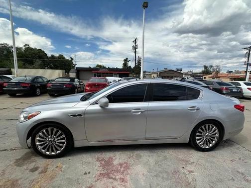 Bright Silver 2015 Kia K900 Luxury