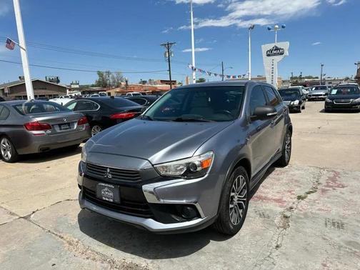 Mercury Gray Metallic 2017 Mitsubishi Outlander Sport 2.0 LE