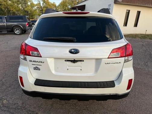 2014 Subaru Outback 2.5i Premium