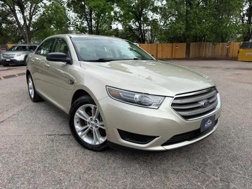 2018 Ford Taurus SE