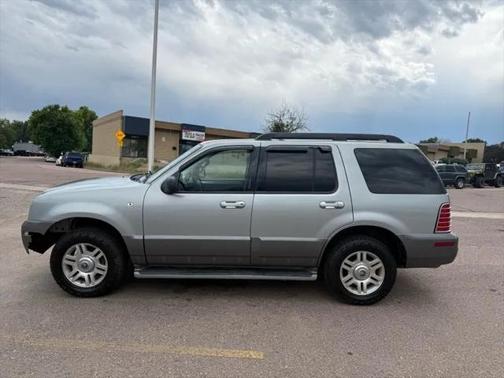 2005 Mercury Mountaineer Luxury