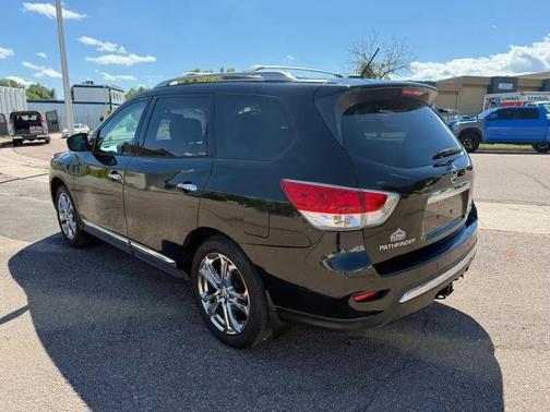 2013 Nissan Pathfinder Platinum