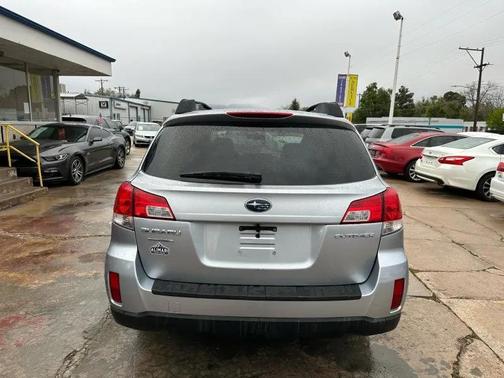 2012 Subaru Outback 2.5i Premium