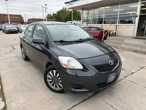 2012 Toyota Yaris L