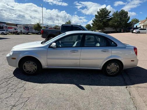 2007 Suzuki Forenza 