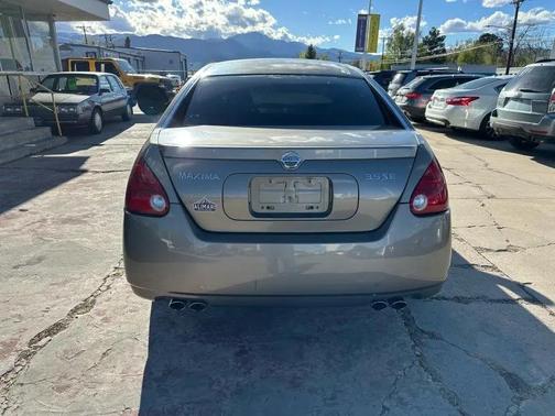 2004 Nissan Maxima SE