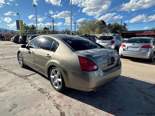 2004 Nissan Maxima SE