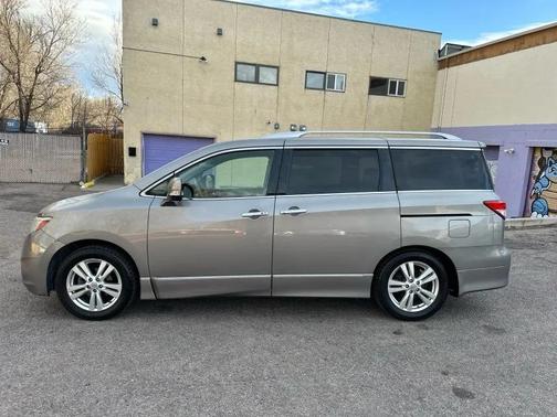 2012 Nissan Quest LE