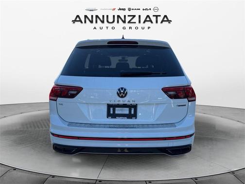 2022 Volkswagen Tiguan 2.0T SE R-Line Black