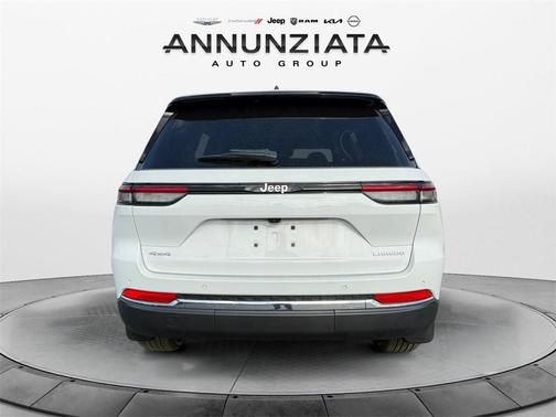 2025 Jeep Grand Cherokee Laredo X