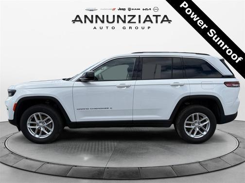 2023 Jeep Grand Cherokee Laredo