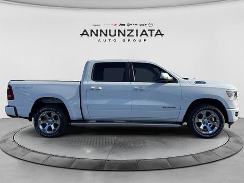 Bright White Clearcoat 2022 RAM 1500 Big Horn