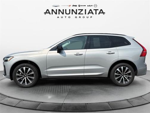 2024 Volvo XC60 B5 Plus Dark Theme