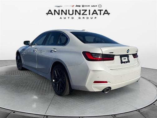 2025 BMW 330 i xDrive