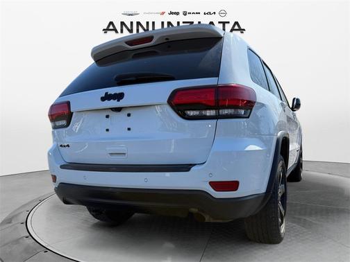 2019 Jeep Grand Cherokee Laredo