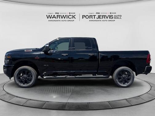 Diamond Black 2026 RAM 3500 Big Horn