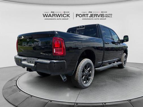 Diamond Black 2026 RAM 3500 Big Horn