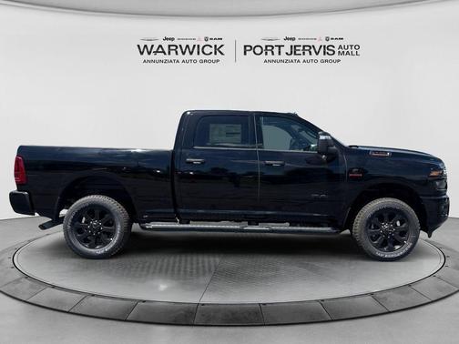 Diamond Black 2026 RAM 3500 Big Horn