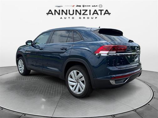 2022 Volkswagen Atlas Cross Sport 2.0T SE w/Technology