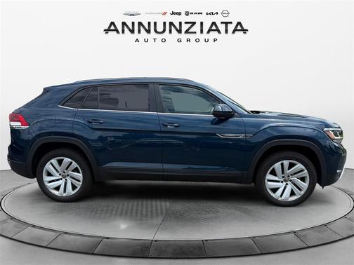2022 Volkswagen Atlas Cross Sport 2.0T SE w/Technology