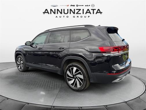 2025 Volkswagen Atlas 2.0T SE