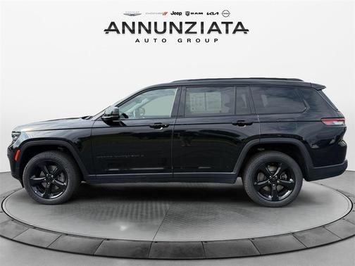 2022 Jeep Grand Cherokee L Laredo