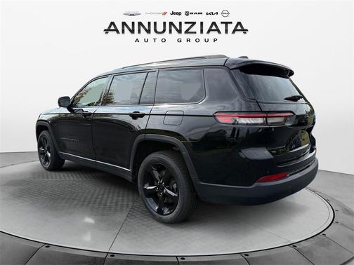 2022 Jeep Grand Cherokee L Laredo
