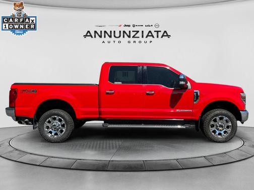 Race Red 2022 Ford F-350 Lariat Super Duty