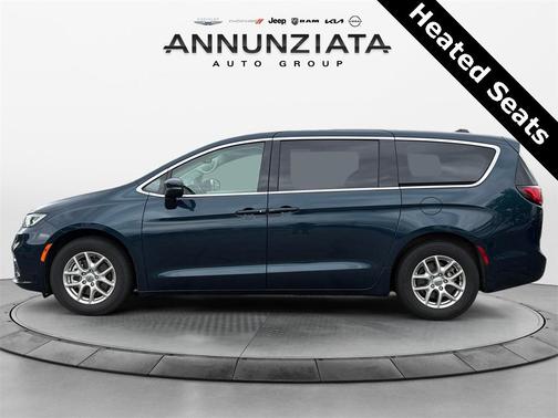 2023 Chrysler Pacifica Touring-L