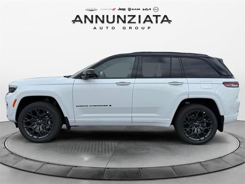 2025 Jeep Grand Cherokee Summit