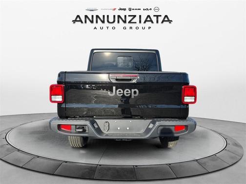 2026 Jeep Gladiator Sport