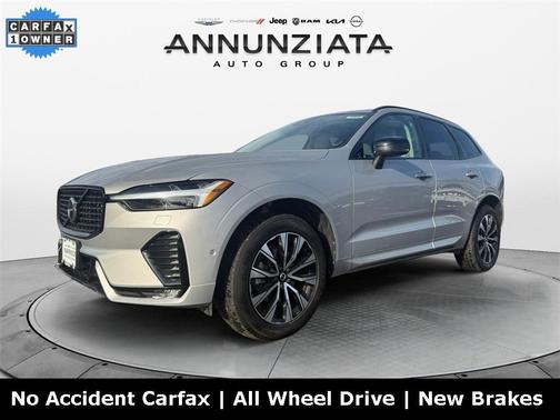 2024 Volvo XC60 B5 Plus Dark Theme