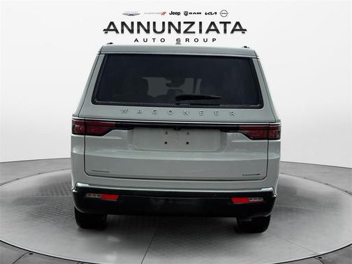 2022 Jeep Wagoneer Series II