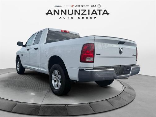 2024 RAM 1500 Classic SLT
