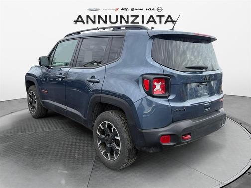 2023 Jeep Renegade Trailhawk