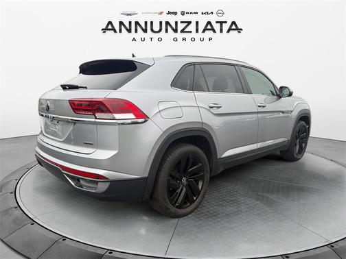 2022 Volkswagen Atlas Cross Sport 2.0T SE w/Technology