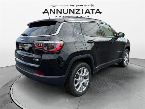 2024 Jeep Compass Latitude Lux