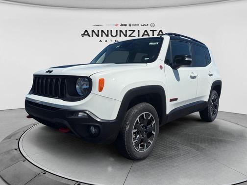 Alpine White Clearcoat 2023 Jeep Renegade Trailhawk