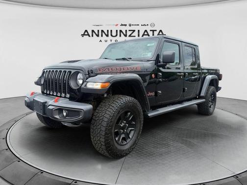 Black Clearcoat 2021 Jeep Gladiator Mojave