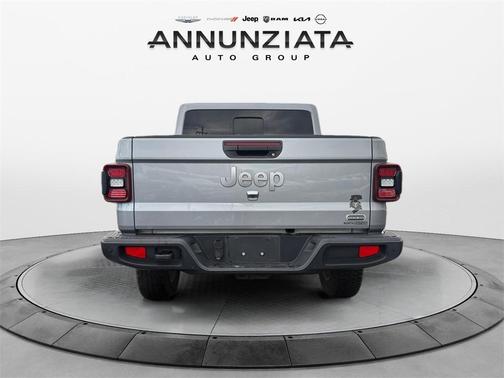 2020 Jeep Gladiator Overland