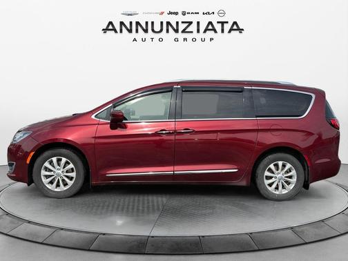 2019 Chrysler Pacifica Touring-L