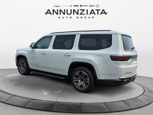 2022 Jeep Wagoneer Series III