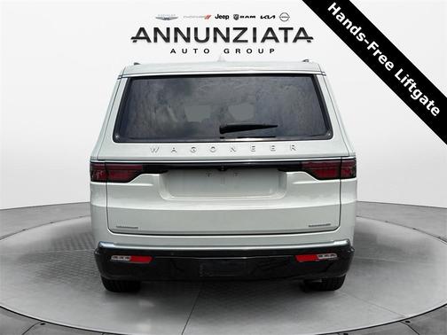 2022 Jeep Wagoneer Series III