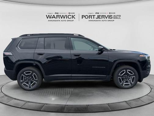 Diamond Black 2026 Jeep Cherokee LAREDO/LIMITED